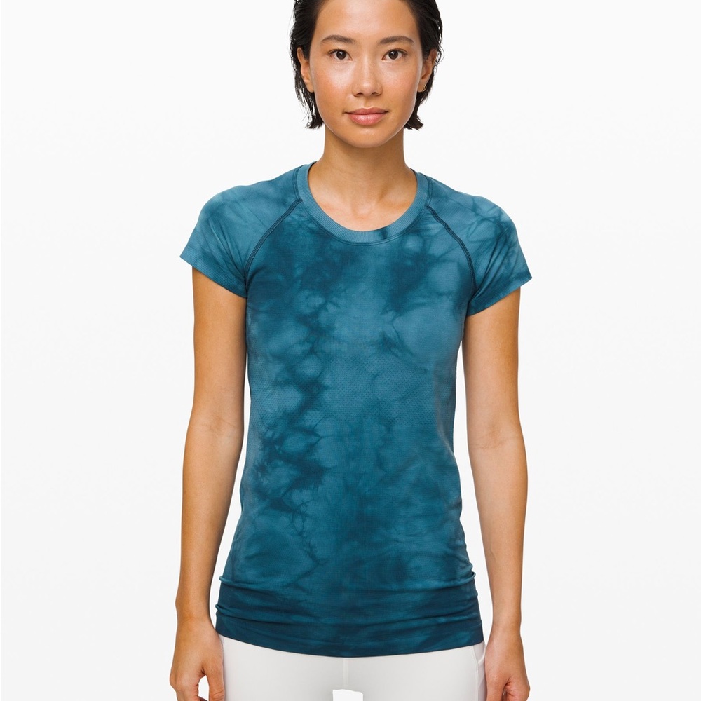 lululemon athletica - Swiftly Speed Short Sleeve
